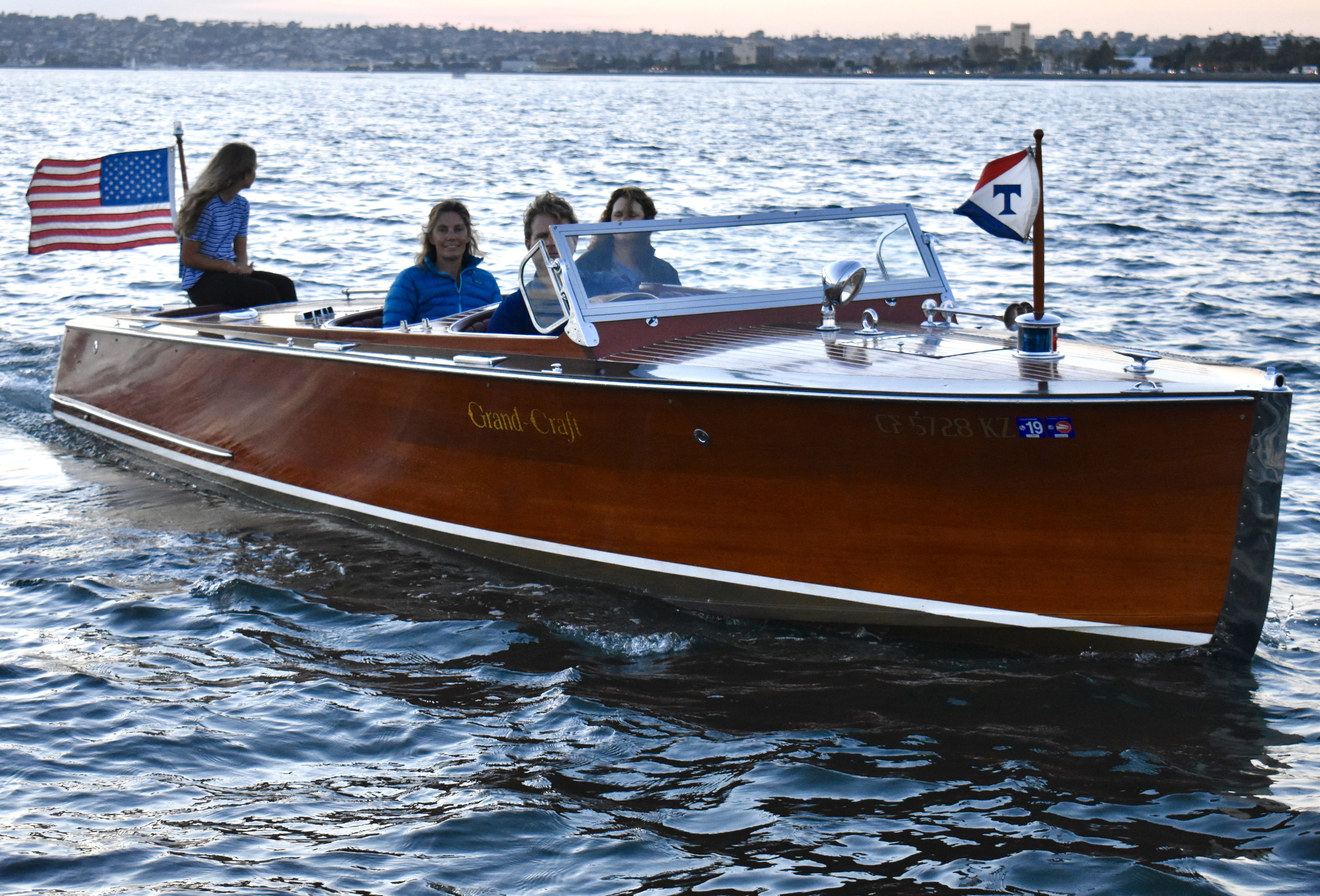 AdventuressRunabout.bow